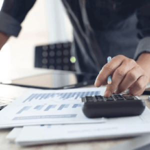 Cálculo de estadísticos descriptivos y elaboración de gráficos